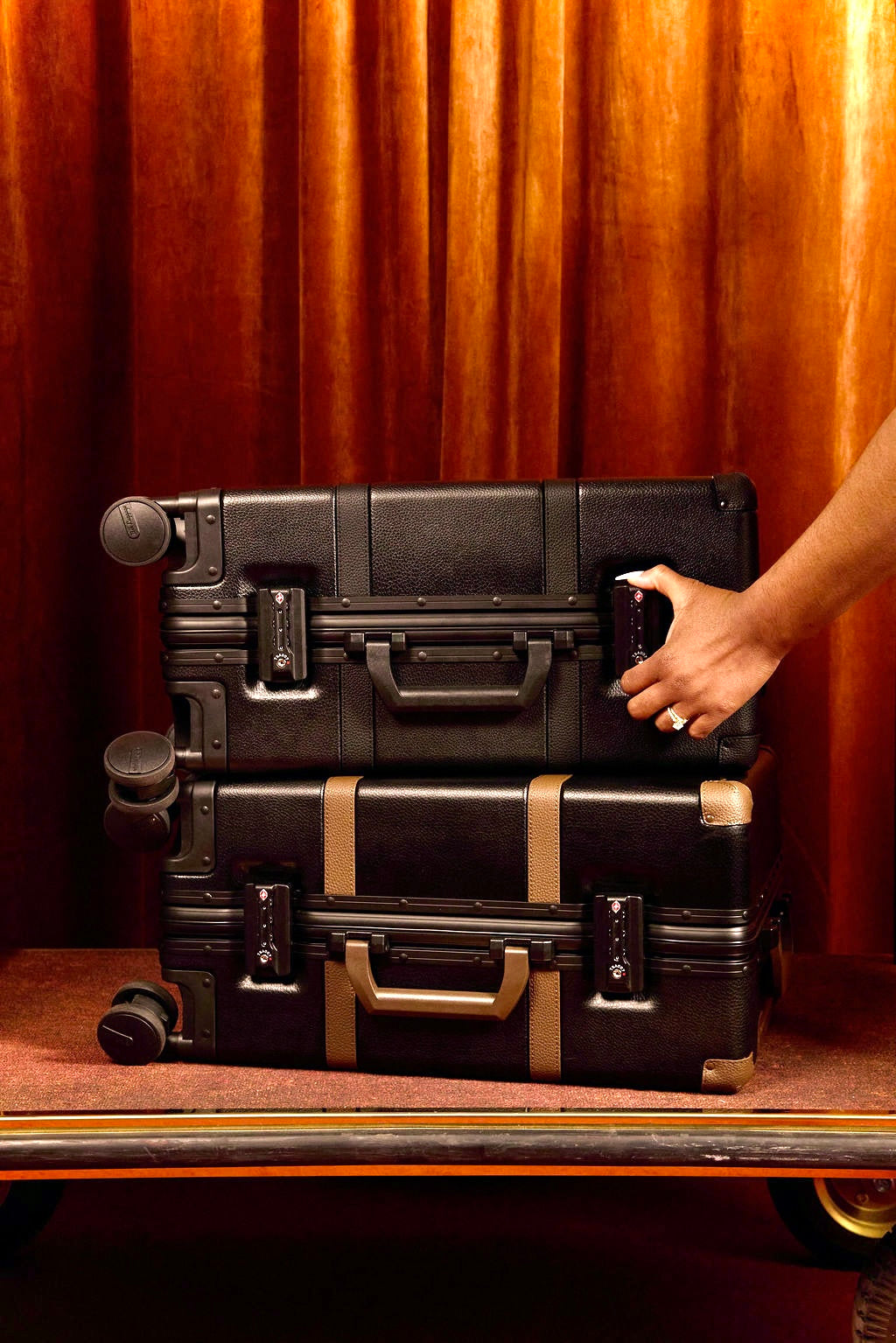 BLK Luggage Retreat collection — premium polycarbonate carry-ons